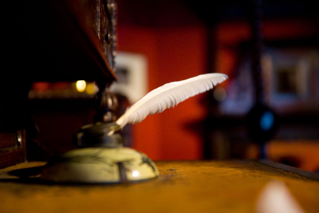 authorial-intrusion-definition-and-examples